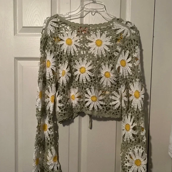 Francesca's Collections Daisy Crochet Crop Top - Green, White, and Yellow - Picture 2 of 3
